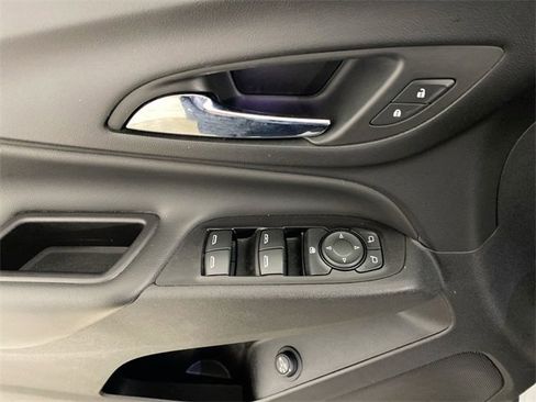 Used 2019 Chevrolet Equinox LT image 26