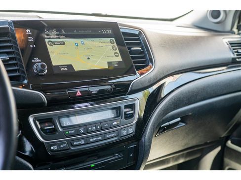 Used 2021 Honda Pilot Touring image 29