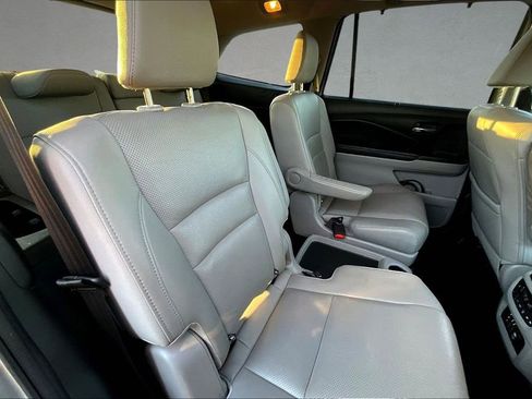 Used 2017 Honda Pilot Elite image 26