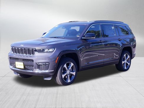 New 2025 Jeep Grand Cherokee L Limited image 3