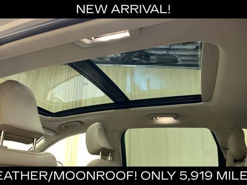Used 2023 Lincoln Nautilus Reserve w/ Luxury Package AWD/4WD image 24