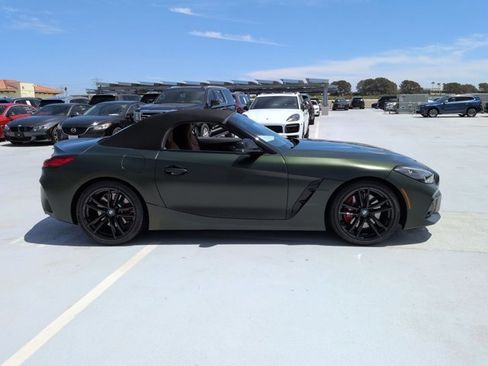 Certified 2025 BMW Z4 M40i w/ Edition RWD image 4