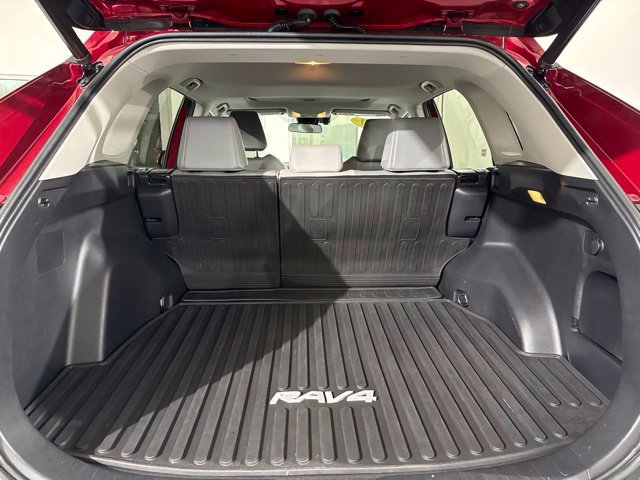 Used 2021 Toyota RAV4 XLE Premium FWD image 8