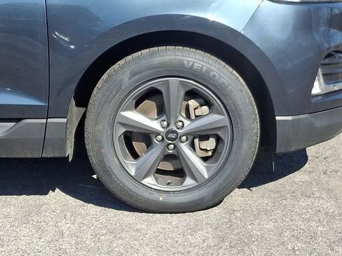 Used 2022 Ford Edge SEL w/ Sport Appearance Package image 11