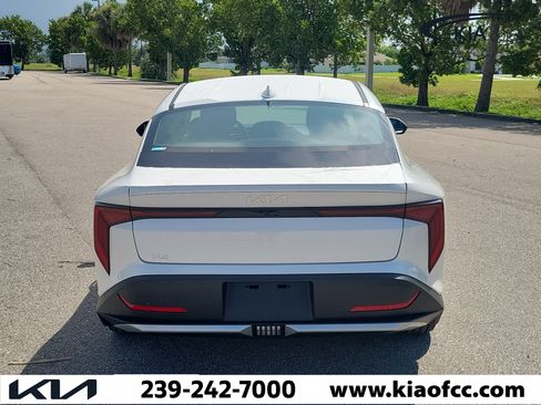 New 2026 Kia K4 EX FWD image 5