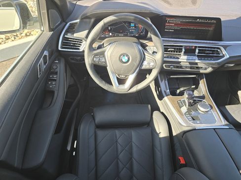 Used 2023 BMW X5 xDrive40i w/ Premium Package AWD/4WD image 42