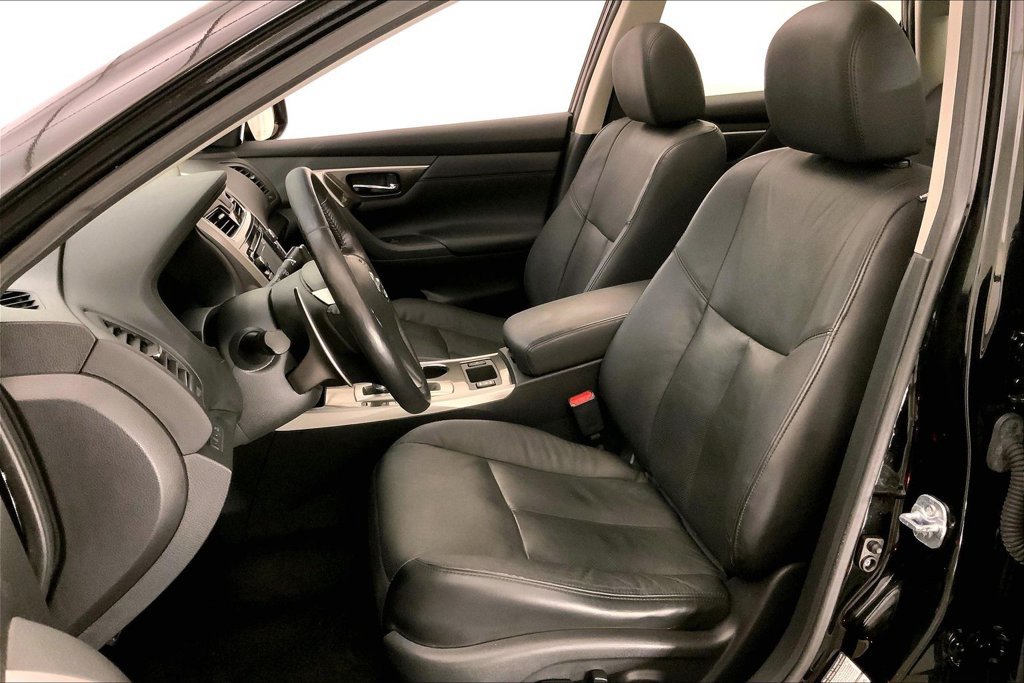 Used 2015 Nissan Altima 3.5 SL FWD image 13