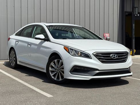 Used 2017 Hyundai Sonata Sport w/ Value Edition Package 02 FWD image 3