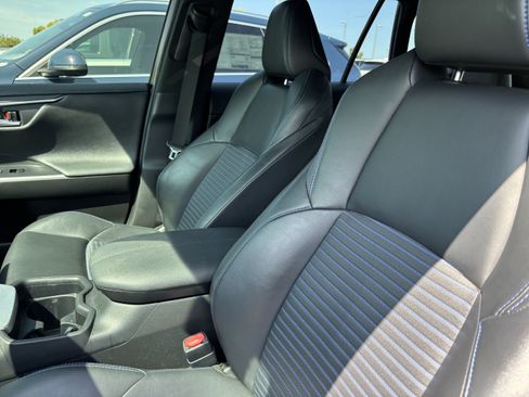 Used 2020 Toyota RAV4 XSE AWD/4WD image 16