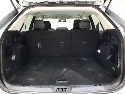 Used 2024 Ford Edge SEL image 26
