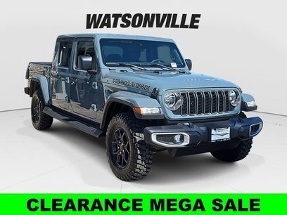 New 2025 Jeep Gladiator Willys