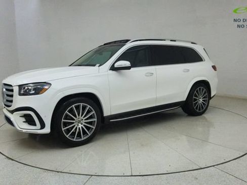 Used 2025 Mercedes-Benz GLS 450 4MATIC w/ AMG Line Exterior image 71