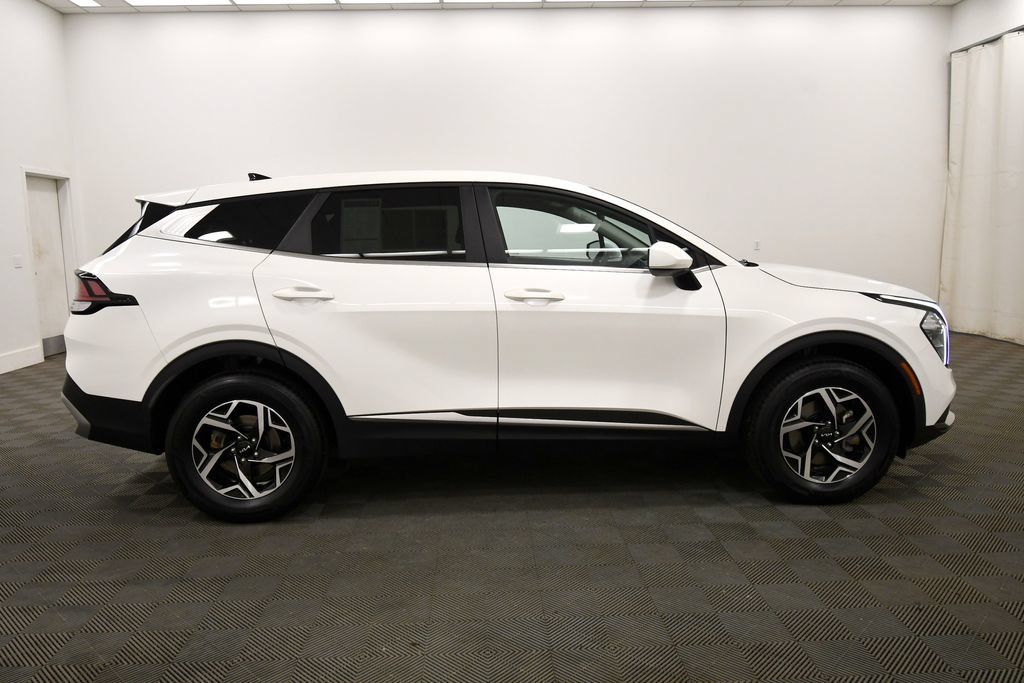 Certified 2023 Kia Sportage LX AWD/4WD image 9