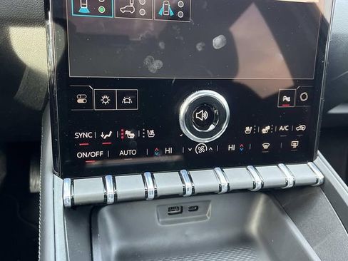 New 2026 GMC Terrain Elevation w/ Elevation Premium Package image 24