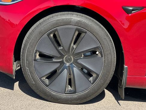 Used 2025 Tesla Model 3 Long Range AWD/4WD image 26