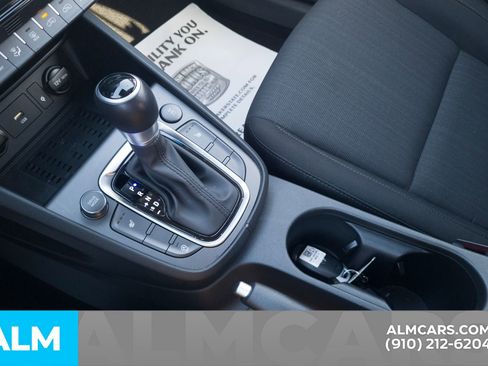 Used 2022 Hyundai Kona SEL w/ Convenience Package image 27