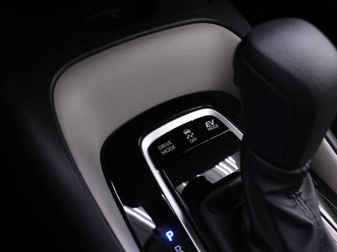 New 2026 Toyota Corolla LE image 6