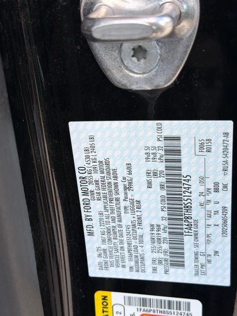 Used 2025 Ford Mustang Coupe RWD image 18