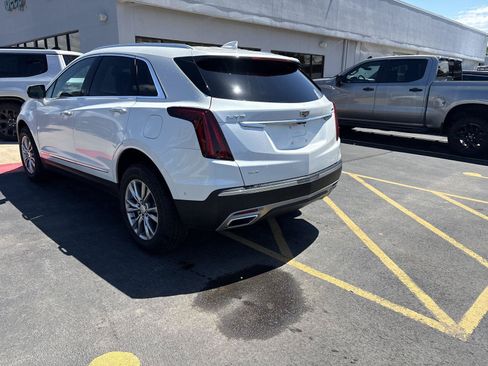 Used 2022 Cadillac XT5 Premium Luxury w/ Technology Package AWD/4WD image 7