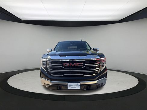 Used 2023 GMC Sierra 1500 SLT w/ SLT Premium Package AWD/4WD image 2