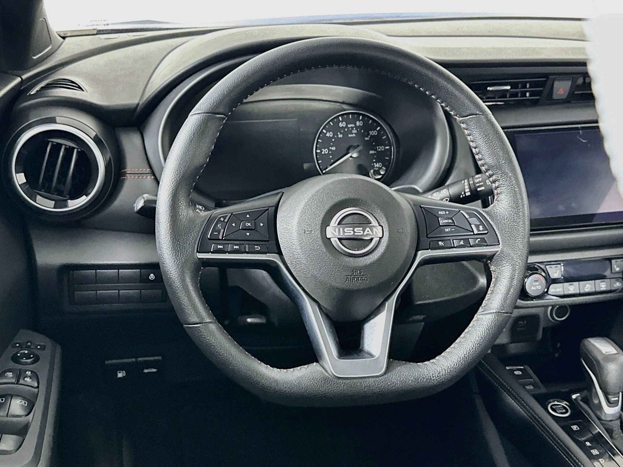 Used 2024 Nissan Kicks SR w/ SR Premium Package FWD image 18