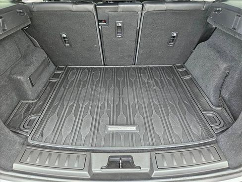 Used 2023 Land Rover Range Rover Evoque SE AWD/4WD image 6
