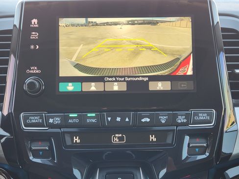 Certified 2023 Honda Odyssey Touring image 18