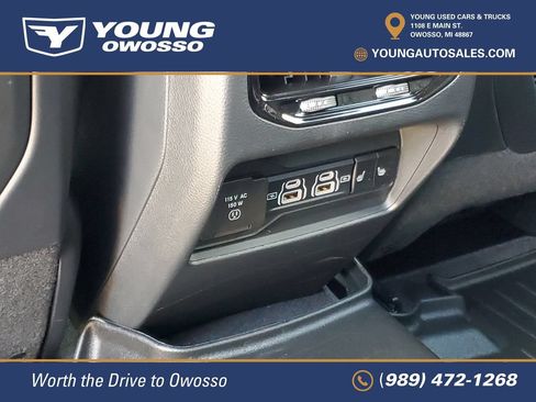 Used 2025 Jeep Grand Cherokee Limited w/ Trailer Tow Package AWD/4WD image 29