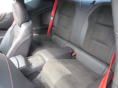 Used 2018 Chevrolet Camaro ZL1 RWD image 26