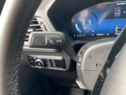 Used 2025 Ford Escape Platinum AWD/4WD image 23