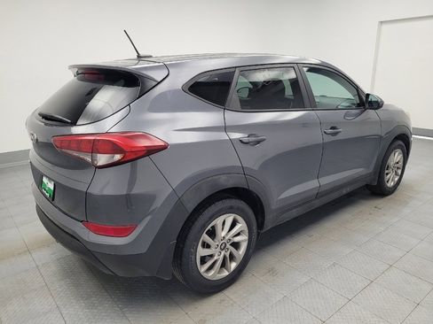 Used 2016 Hyundai Tucson SE image 9