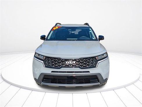 Used 2023 Kia Sorento S image 9