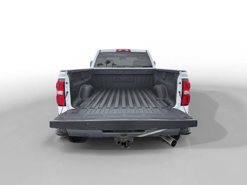 Used 2017 GMC Sierra 2500 SLE w/ HD SLE Preferred Plus Package image 17