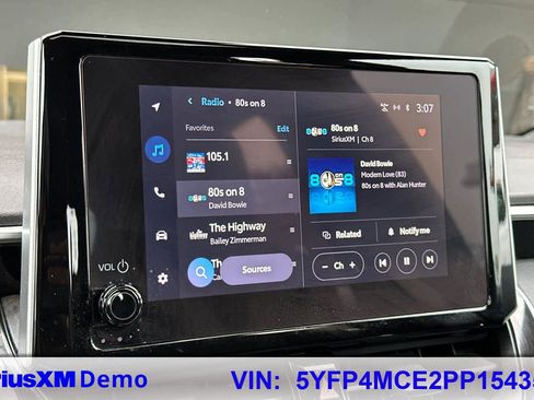 Used 2023 Toyota Corolla SE image 31