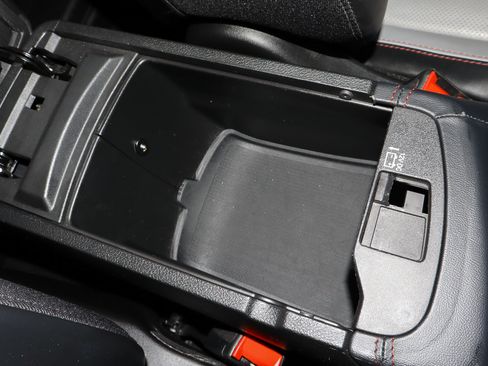 Used 2024 Dodge Durango GT image 31