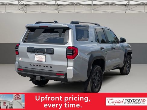 Used 2026 Toyota 4Runner SR5 AWD/4WD image 7