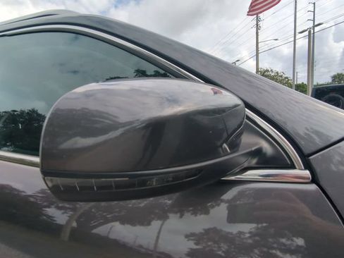 Used 2019 Jeep Cherokee Limited FWD image 13