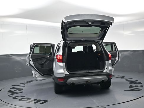 Used 2019 Ford Escape SEL image 25