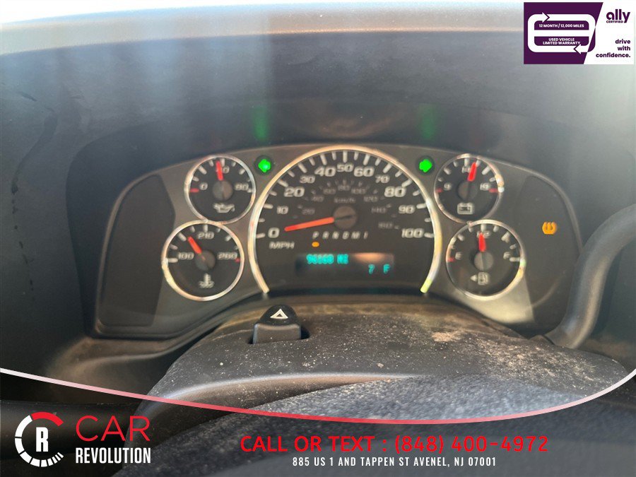 Used 2019 Chevrolet Express 2500 w/ Driver Convenience Package RWD image 23