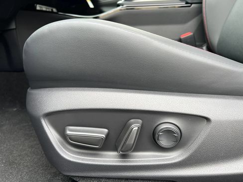 New 2026 Toyota Prius Plug-In Hybrid FWD image 14