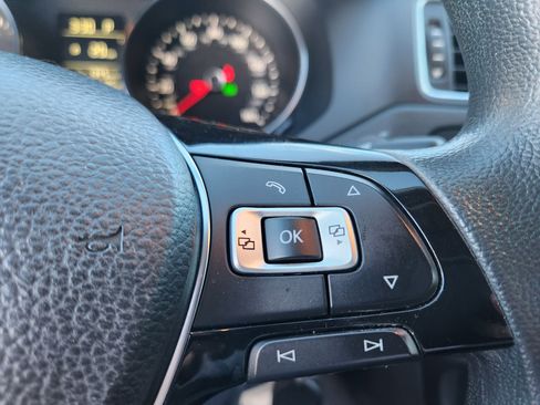 Used 2017 Volkswagen Jetta S w/ Jetta S Cold Weather Package image 18