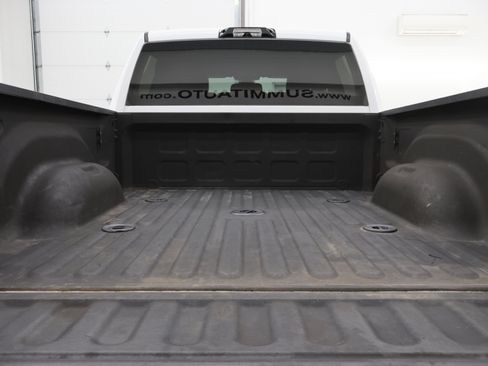 Used 2022 RAM 2500 Big Horn w/ Night Edition AWD/4WD image 28