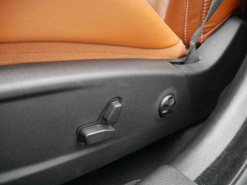 Used 2022 Dodge Charger SRT Hellcat w/ SRT Black Package image 32