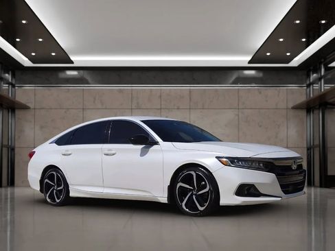 Used 2022 Honda Accord Sport image 10
