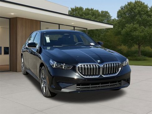 New 2026 BMW 530i w/ Premium Package image 5