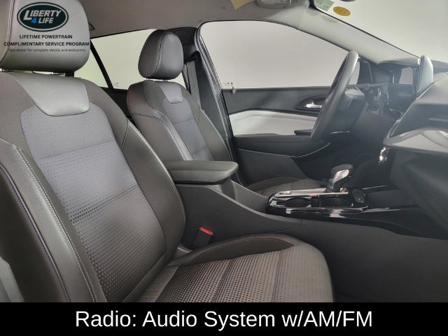 Used 2024 Chevrolet Trax LT FWD image 19