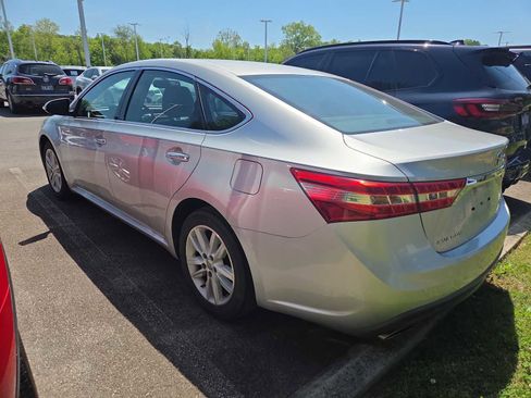Used 2014 Toyota Avalon XLE Premium image 5