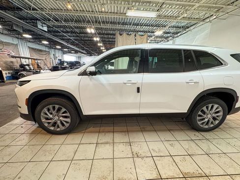 New 2025 Buick Enclave Preferred w/ Power Package image 9