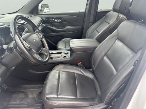 Used 2023 Chevrolet Traverse RS AWD/4WD image 12
