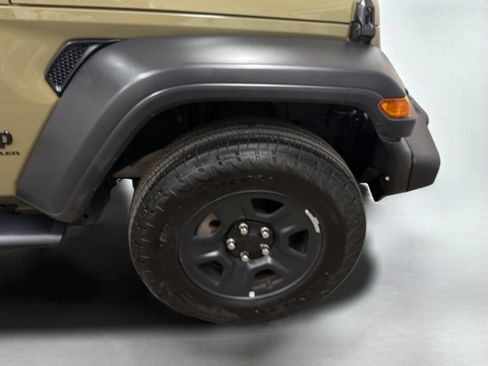 Used 2025 Jeep Wrangler Unlimited Sport AWD/4WD image 29